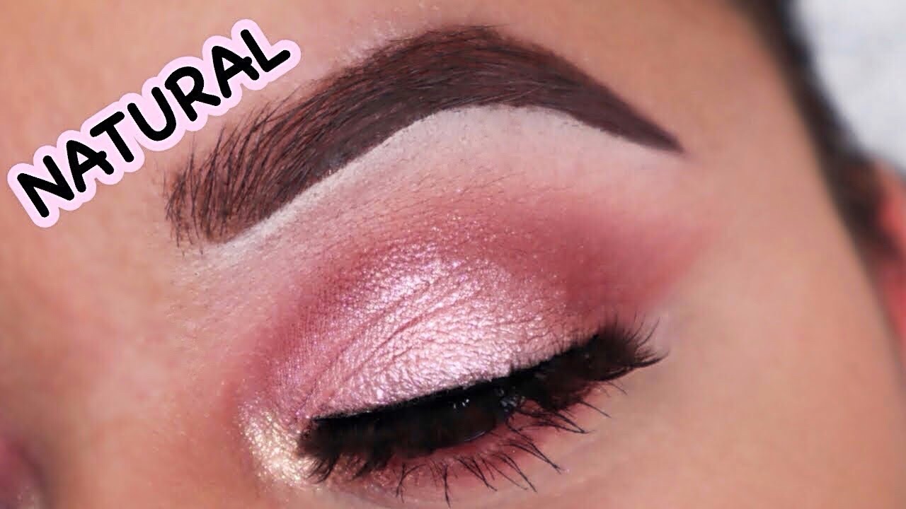MAQUILLAJE COLOR ROSA PARA OJOS