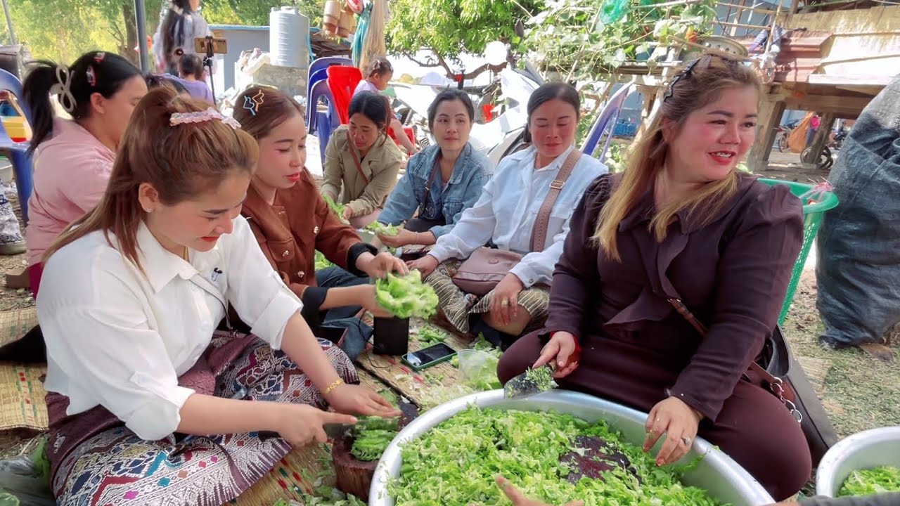28 มกราคม ค.ศ. 2026 เตรียมผักกินกับขนมจีนจ้า