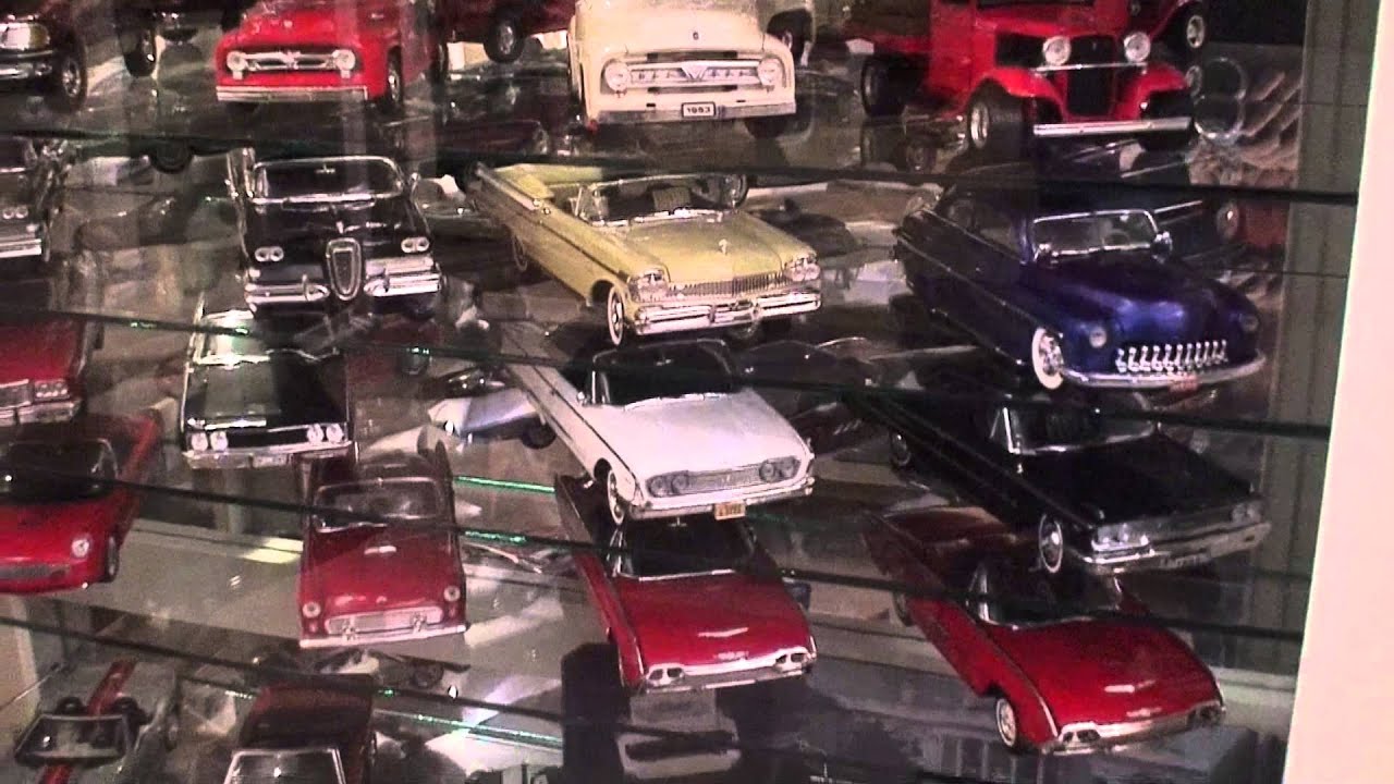 500 CARS 1;18 DIE CAST COLLECTION