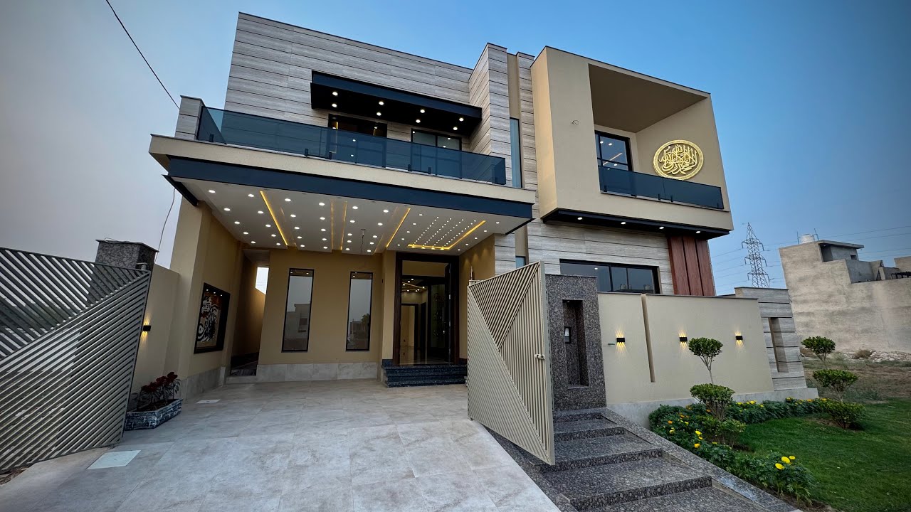 10 Marla CANADIAN DOUBLE HEIGHTED House For Sale in Faisalabad