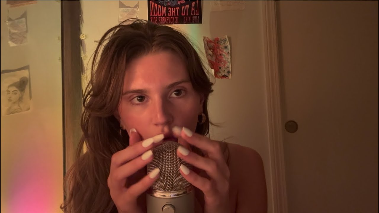 ASMR mouth sounds, hand movements and mic scratching for sleep