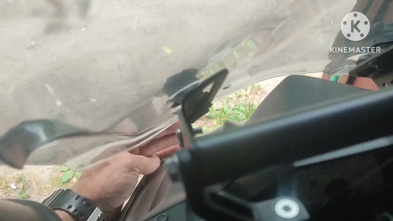 kawasaki Versys 650. Завихрение воздуха от не штатного ветрового стекла.