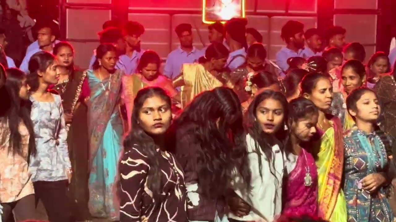 Bajrang Sapata 🤗🥰||#girls dance 💃🏼 #full moj new music new video #vairalvideo 