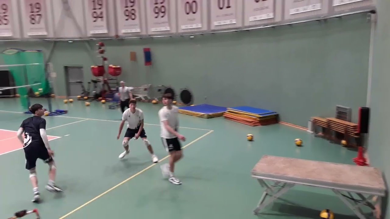 Manipulation balle, apprendre à se retourner et courir