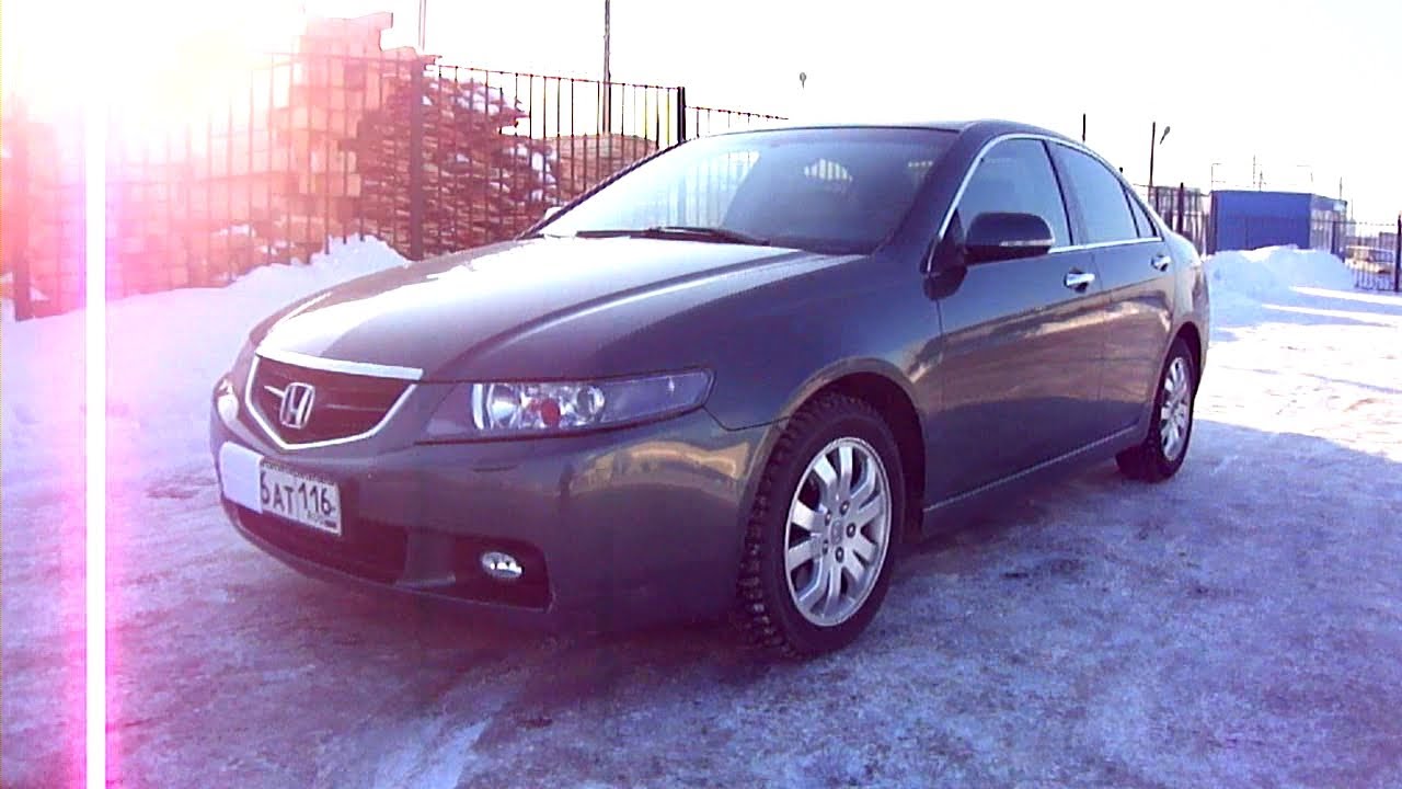 2005 Honda Accord 2.4. Start Up, Engine, and In Depth Tour.