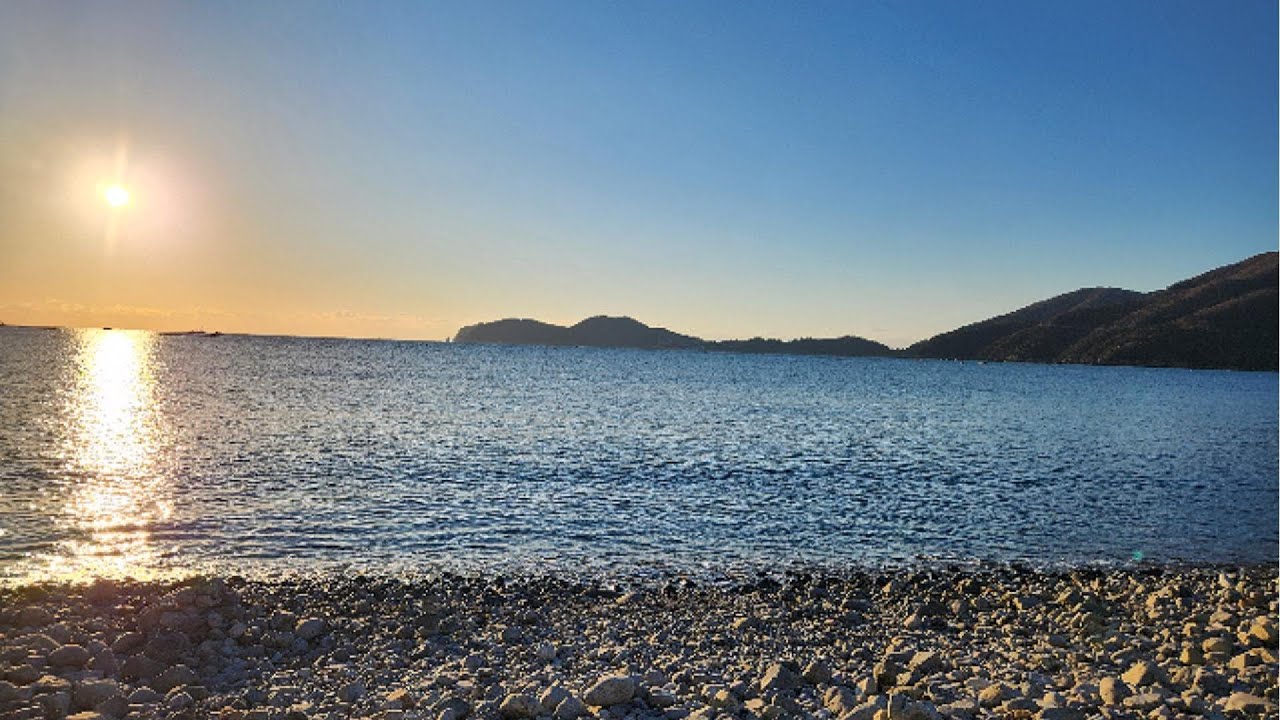 광고 없는 #백색소음,  잠 안 올 때 눈감고 듣는 거제 몽돌해변의 파도소리 (#whitenoise, Korea Geoje mongdol beach sea waves sound)