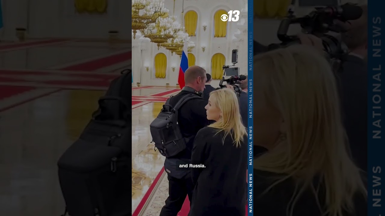 Репортер CNN посещает Кремль