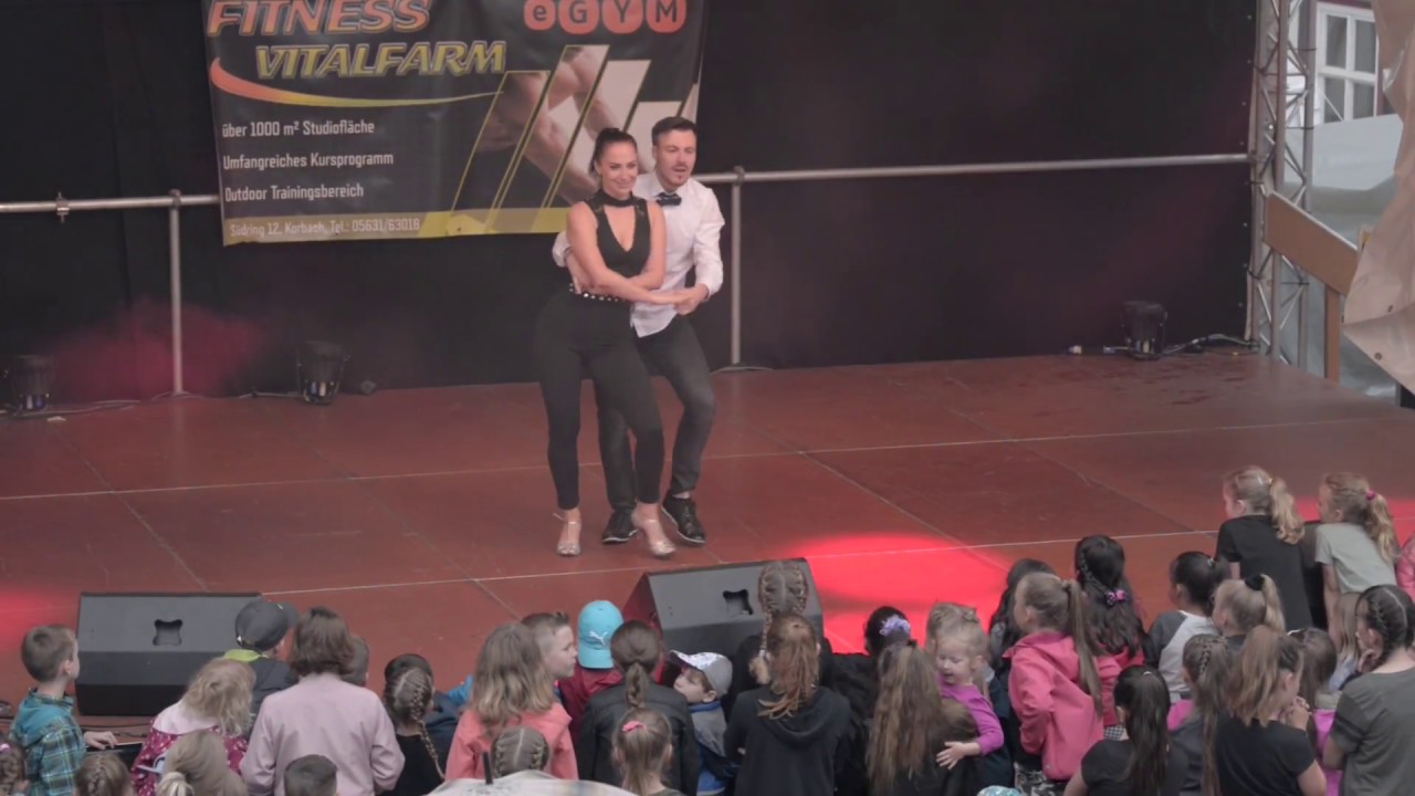 BUST A MOVE Dance Academy - Teil 3 - Bachata & Salsa - Korbach Altstadt-Kulturfest 2017