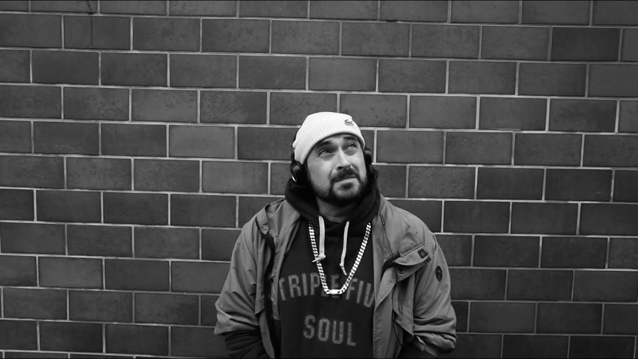 Kamp & Fid Mella - Wackelkontakt (Official Music Video)