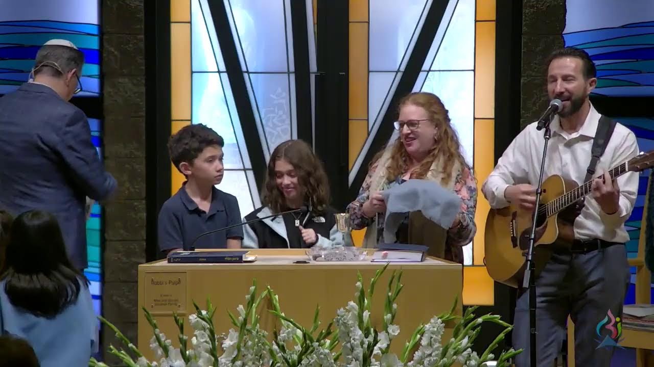 Friday Evening Shabbat  Service - November 21, 2025