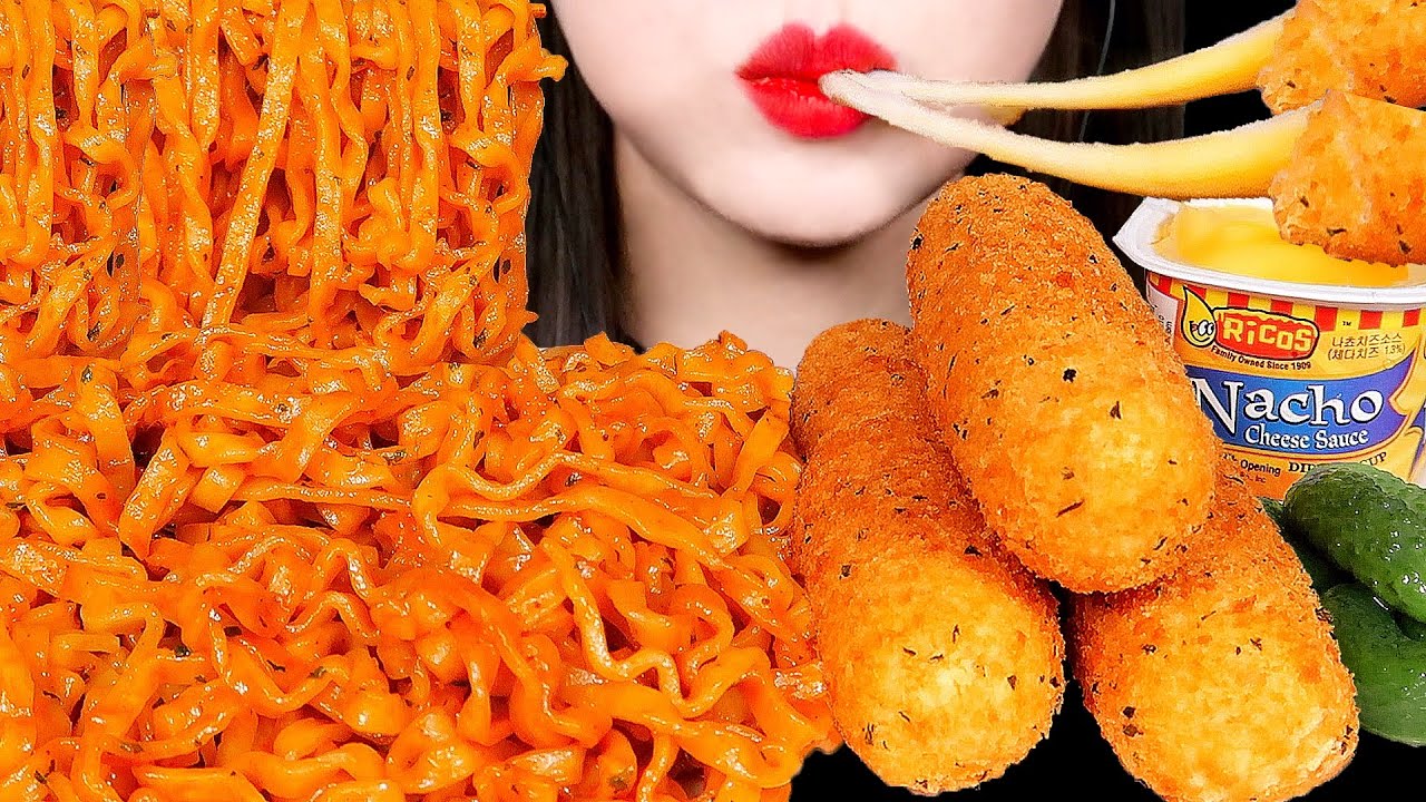ASMR CARBO FIRE NOODLES, GIANT CHEESE STICKS 까르보불닭볶음면, 치즈폭탄 대왕치즈스틱 먹방 咀嚼音 飯テロ EATING SOUNDS MUKBANG