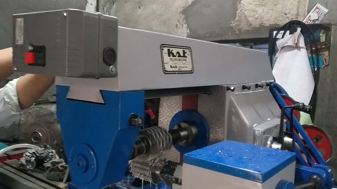 HEAVY DUTY K.S.T BRAND MILLING FOR CUTTING CHAIN SPOCK & SPUR GEARS MOB 9463506105