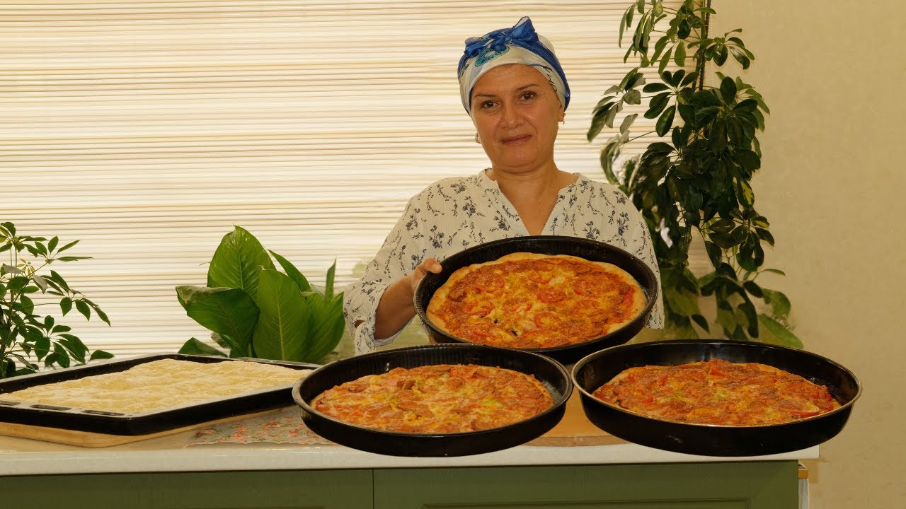 Making Simple, Mixed Pizza at Home 🍕