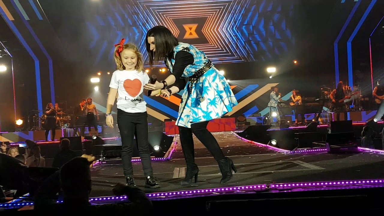 Laura Pausini -  Enamorada / Esta allá (Madrid 18.10.2018)