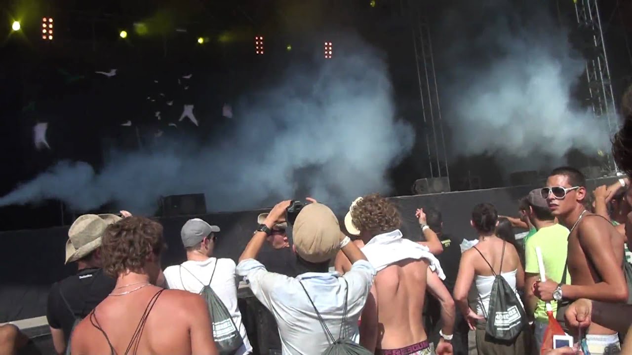 Ben Sims @ monegros 2010 (empiece sesion) HD