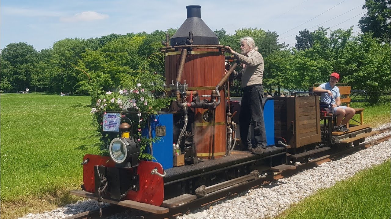 40 ans du CFC : locomotive à vapeur à chaudière verticale 