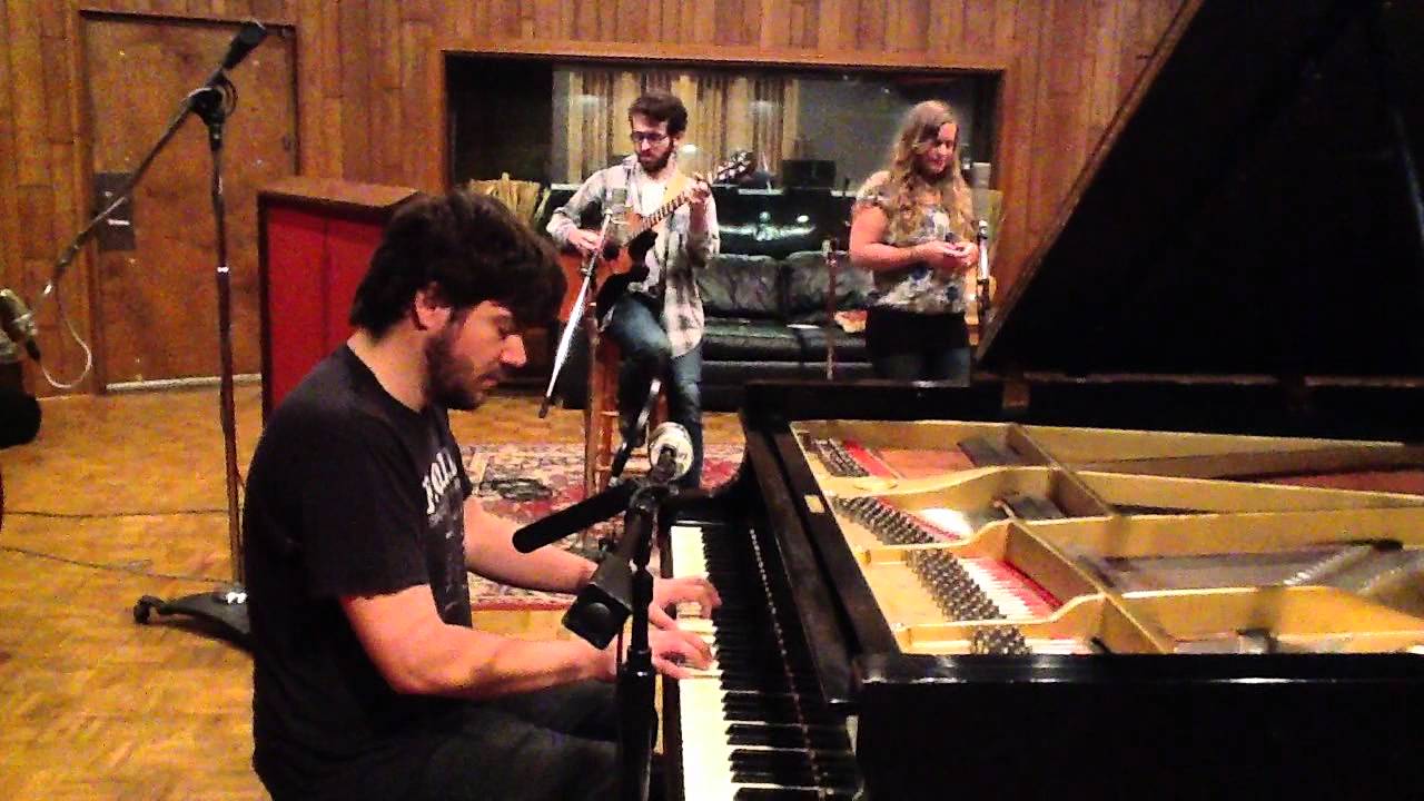 The Warm Up: Elliott, Rose, da Costa - "Love Ain't Easy"