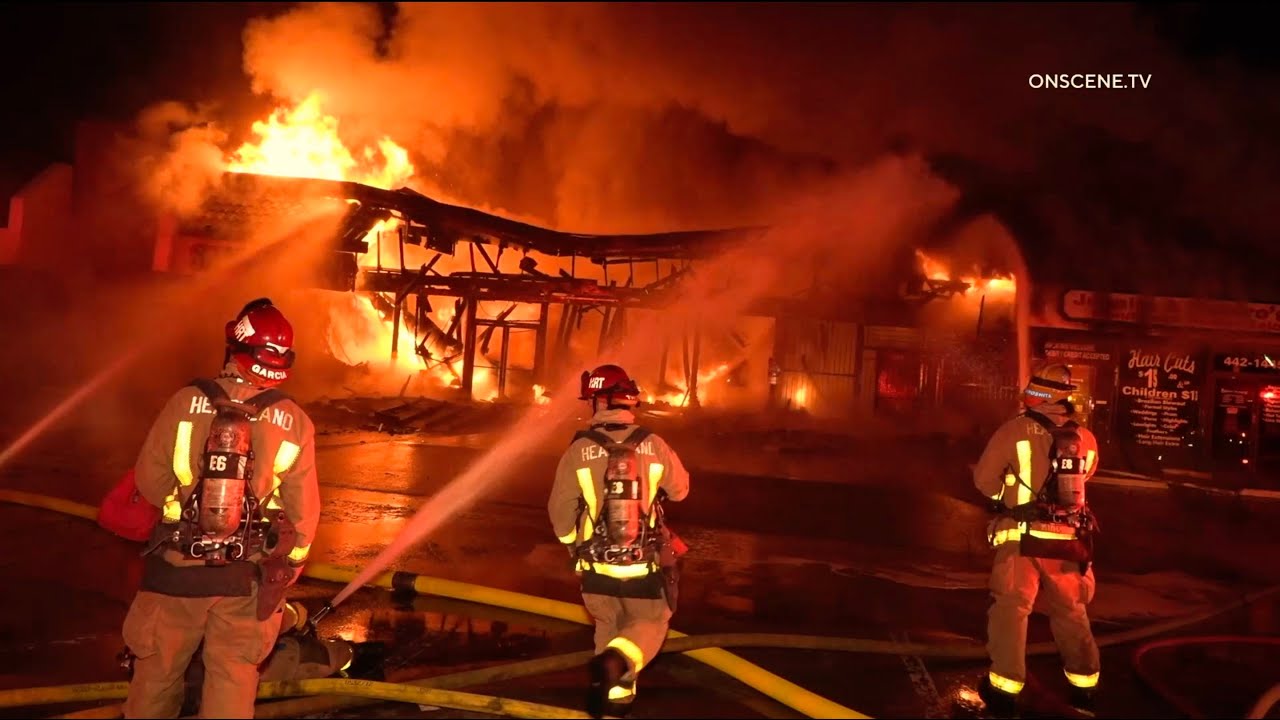 Massive 3rd Alarm Fire Destroys Several Businesses | Mission Beach