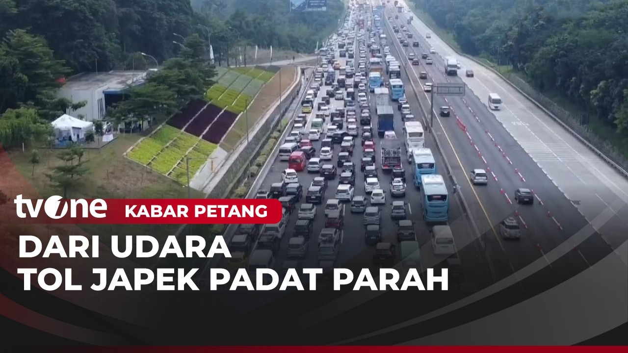 Pantauan Udara Kepadatan Kendaraan di Tol Jakarta-Cikampek | Kabar Petang