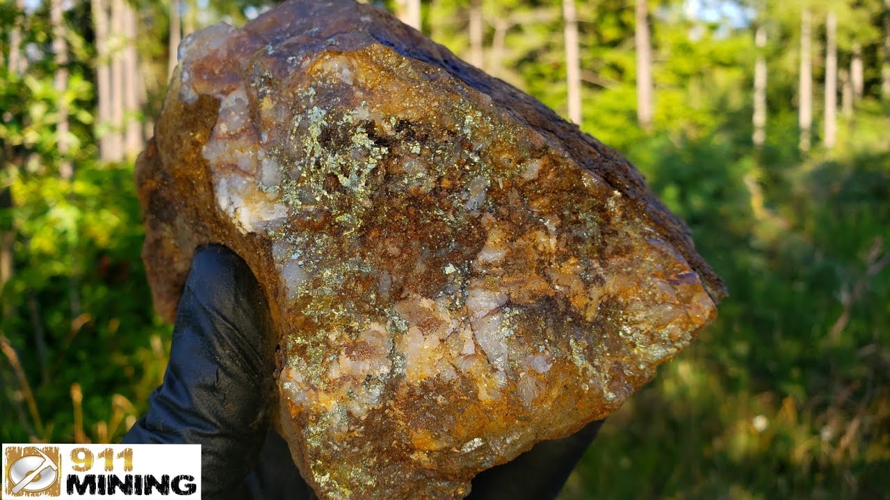 We Found A Massive High Grade Mineralized Quartz Vein With Gold!
