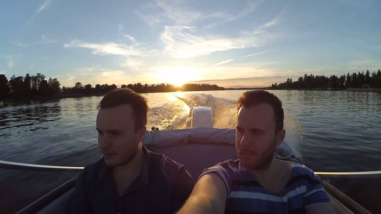 Kvällstur i retrobåten Venjan Offshore.