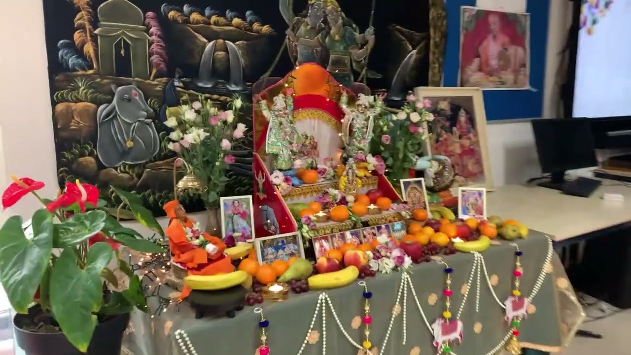 Gaura Arati 