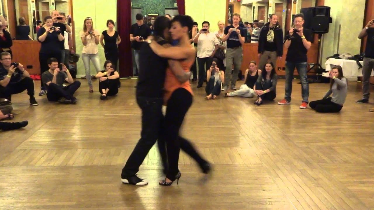 Morenasso et Anaïs - Démo de fin de cours au Kizomba Gala de Berlin 22/11/13