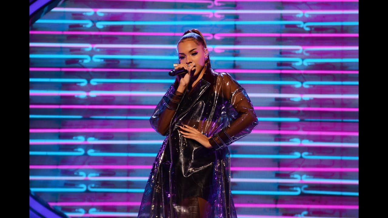 Kadiatou Holm Keita: Umbrella &ndash; Rihanna &ndash; Idol 2018 - Idol Sverige (TV4)