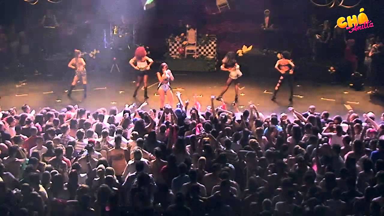 Anitta - Meiga e Abusada (Ao Vivo) @ Chá da Anitta - Vídeo Oficial - Pheeno TV
