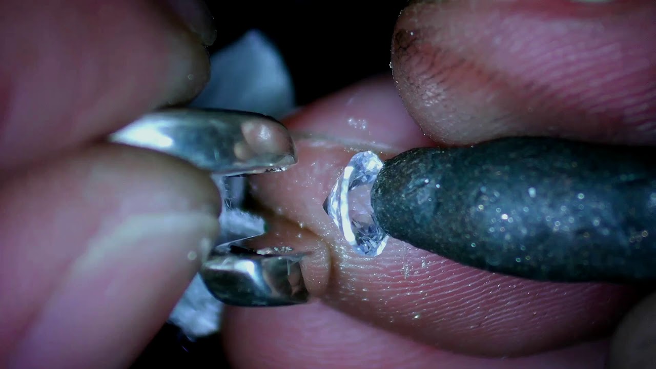 Anillo Engaste en Tensión