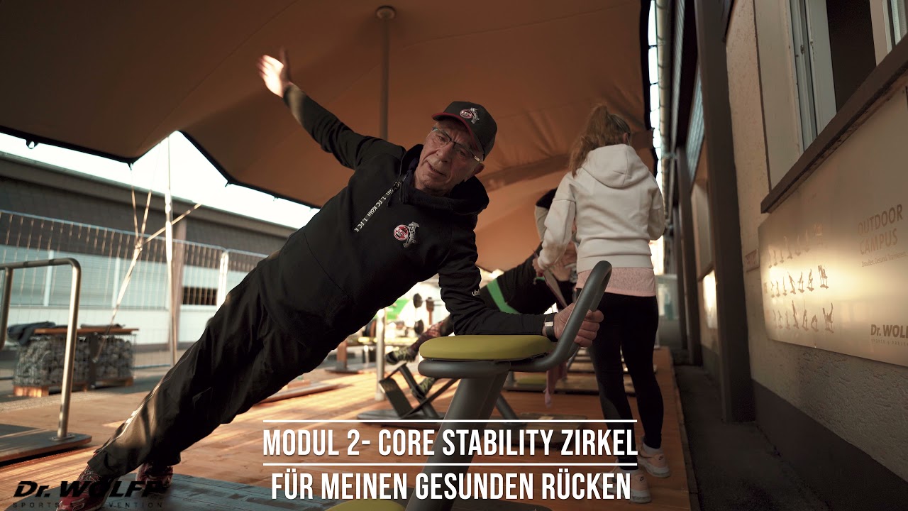 Dr. WOLFF - OUTDOOR CAMPUS