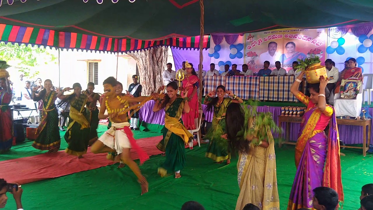 GIRLS DANCE FROM ZPHS KONDAPUR