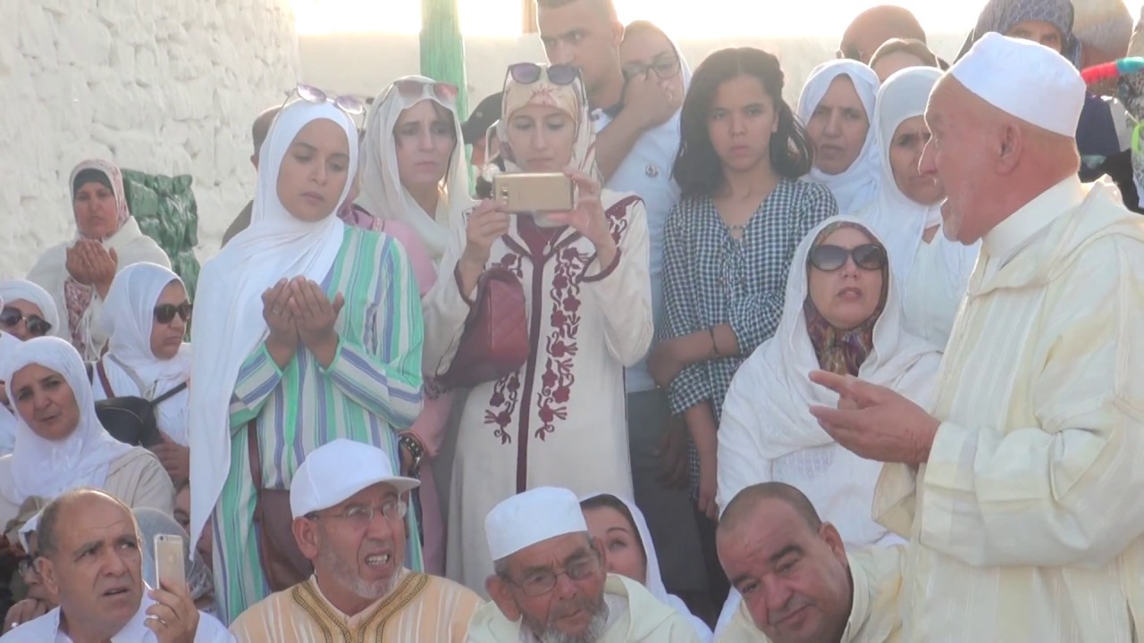 الإحتفال السنوي الذكرى 33 الذي تقيمه الطريقة العلاوية بضريح القطب الرباني مولاي عبد السلام بن مشيش