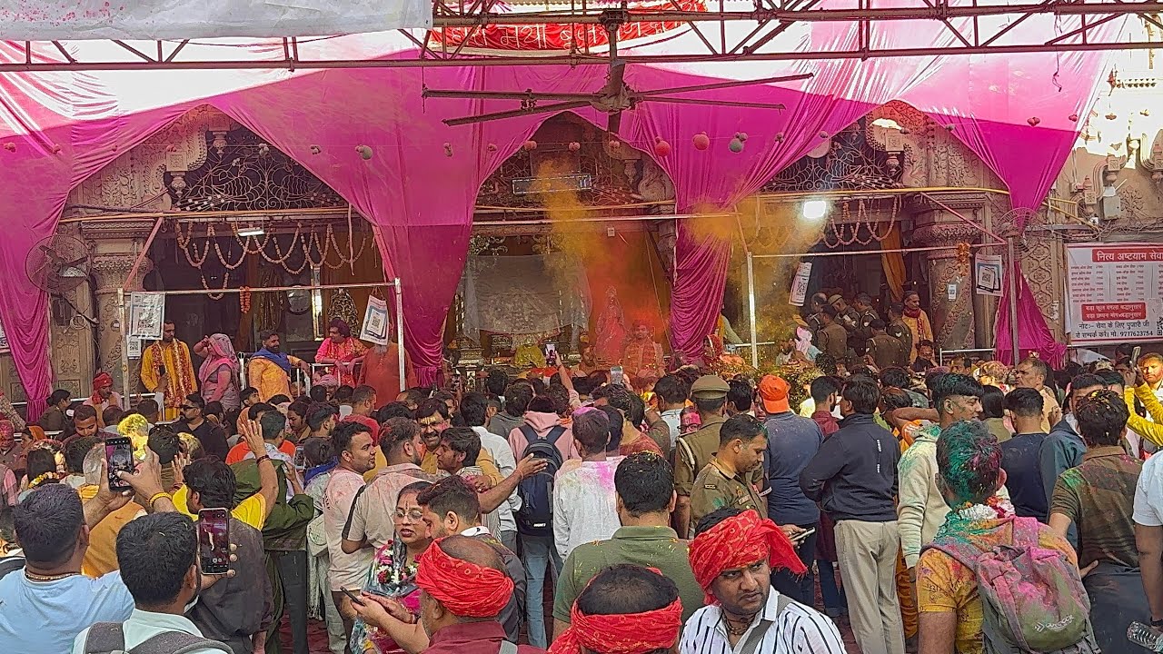 🌸लड्डू मार होली बरसाना राधे राधे 🌸 #barsana #laddumaar #holi #festival 