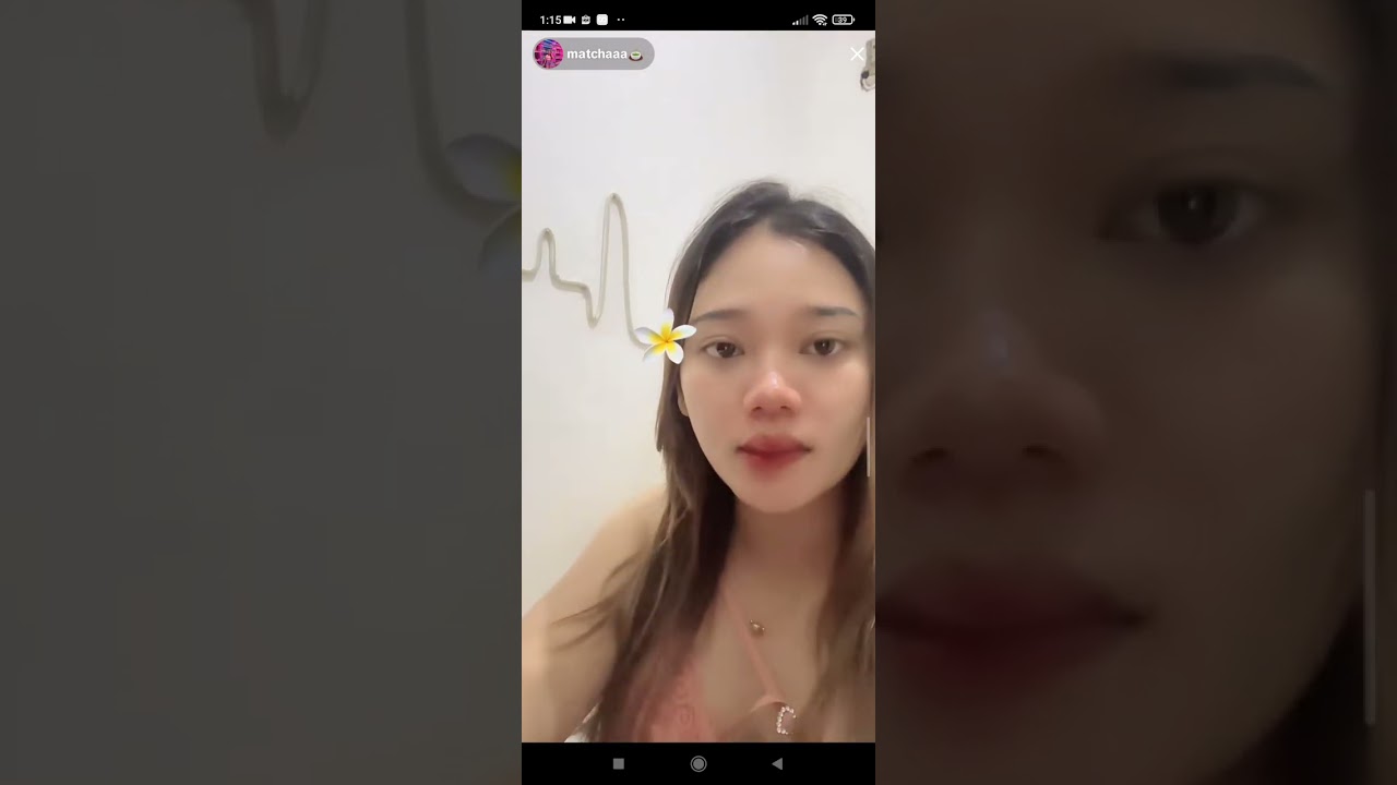 Pesona bumil cantik pakai lingerie spil perut besar