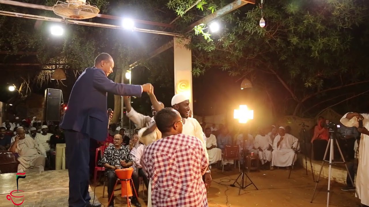 جبلابي   عقلي انشغل بهواك   سمر الحقيبة  الجمعه في شمبات    sudan cafe