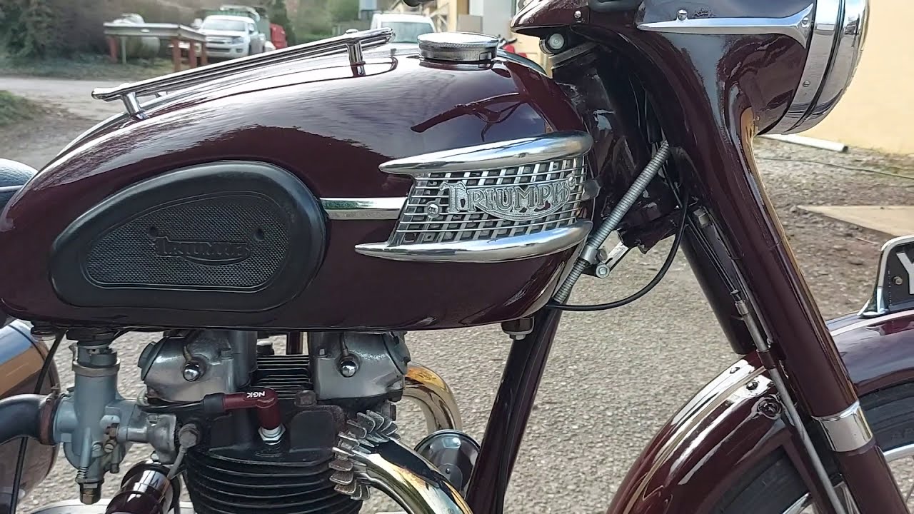 1957 TRIUMPH SPEED TWIN 5T FOR SALE. WALK ROUND AND START UP