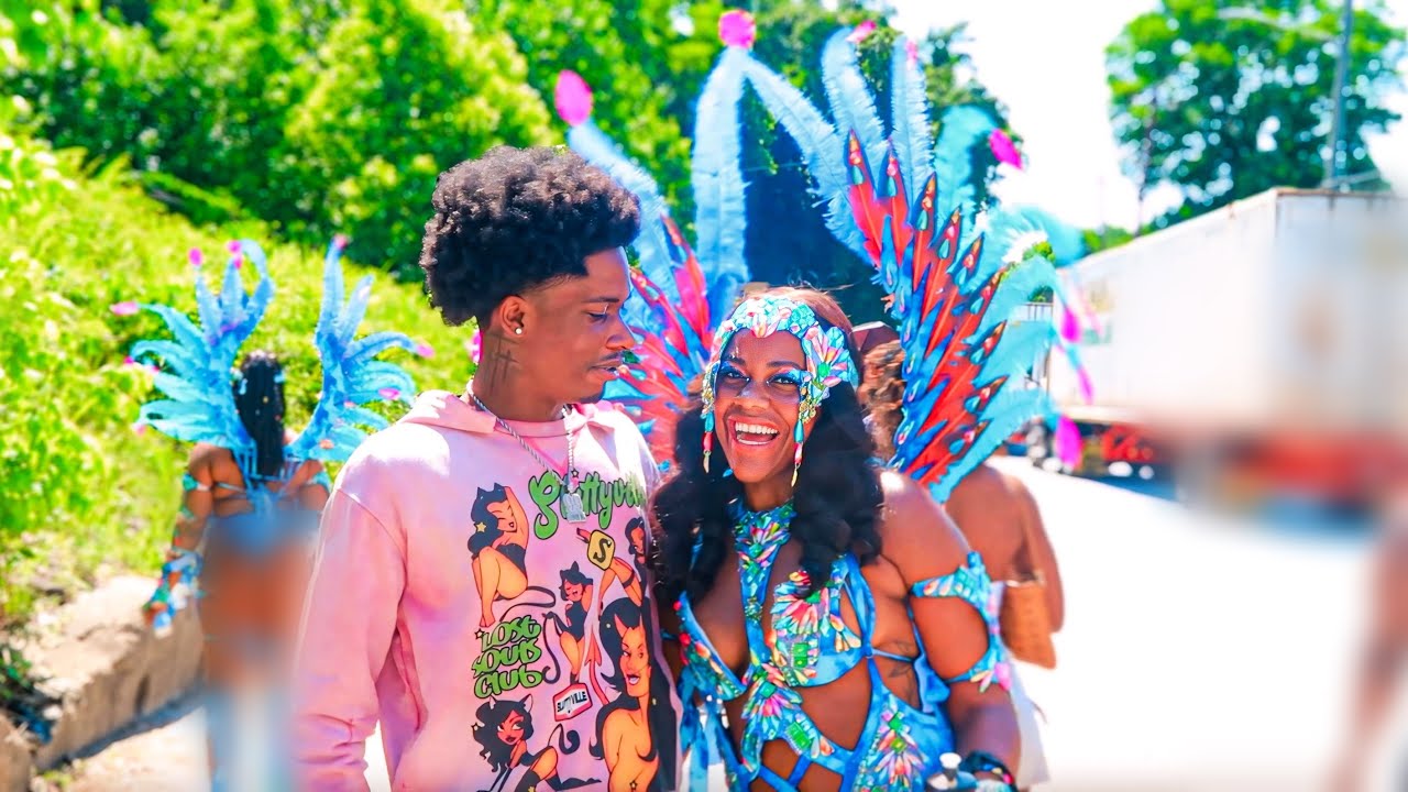 RIZZING UP EVERY PRETTY LADY IN ATLANTA CARNIVAL !