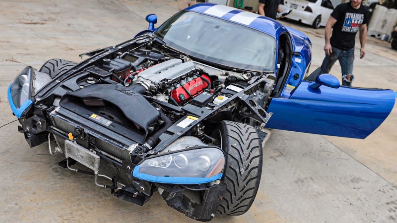 Starting my Big Cam Dodge Viper for the First Time!