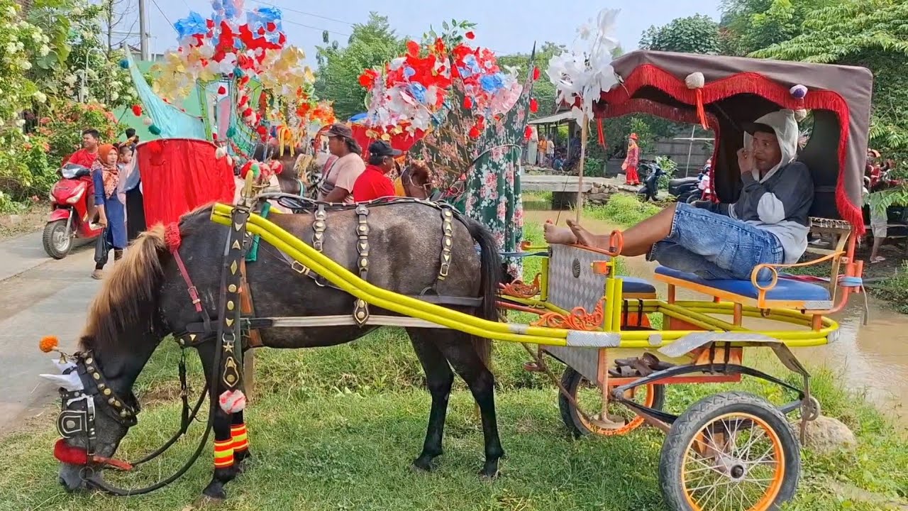 Detik detik persiapan kuda hias sebelum kirab live karang pasar tegowanu wetan grobogan