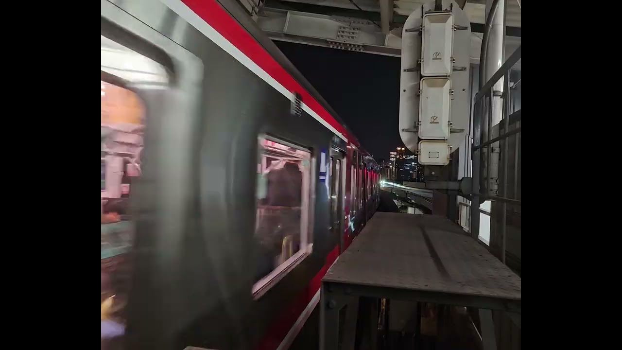 御堂筋線新大阪行き30000系