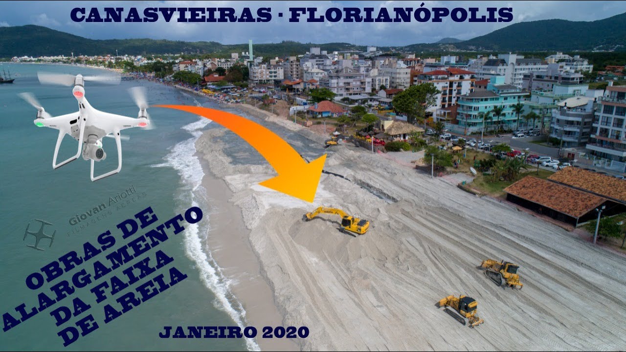 Alargamento da faixa de areia na Praia de Canasvieiras - Florianópolis. Janeiro/2020.