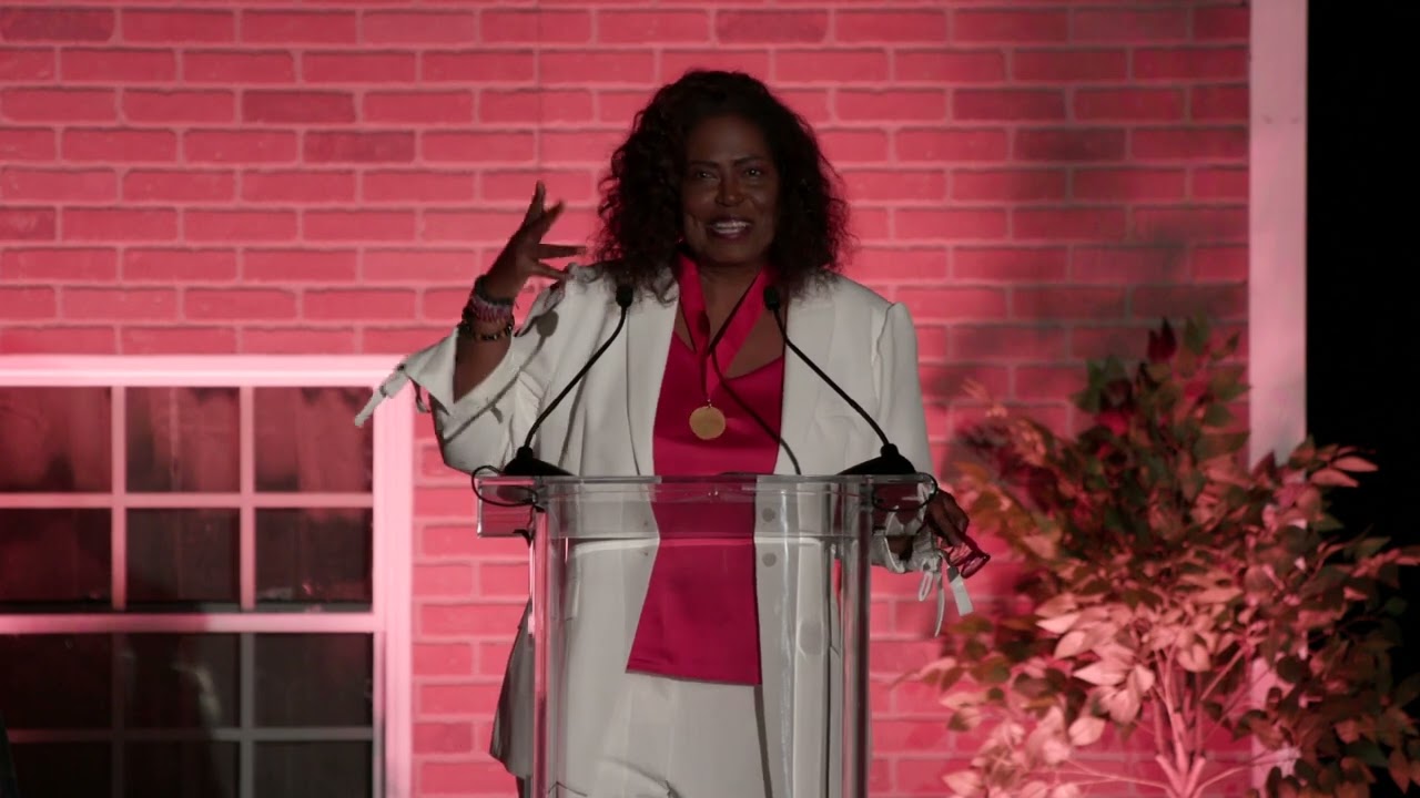 Regina Hicks (ABJ &lsquo;85, MFA &lsquo;90) &mdash; Fellowship Inductee