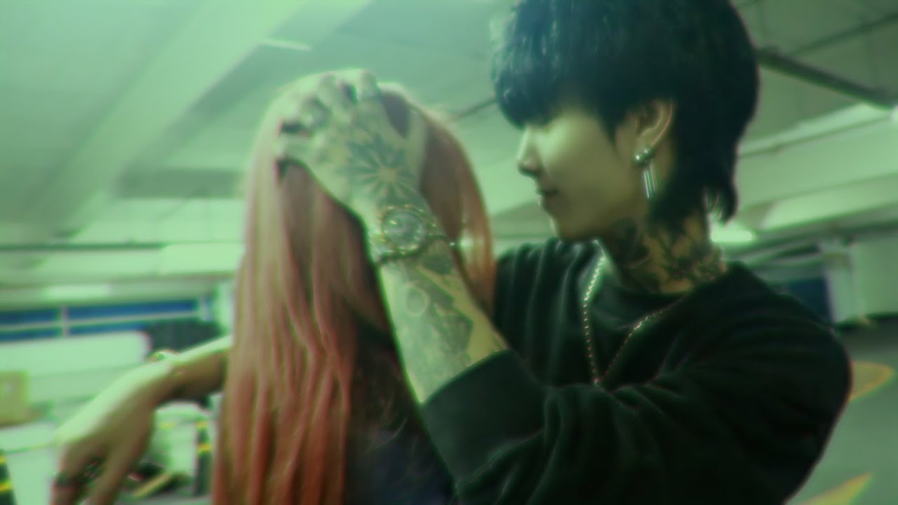 Malibuuu feat. 4SHURE - เมื่อไหร่เธอจะหายไปสักที | Official MV