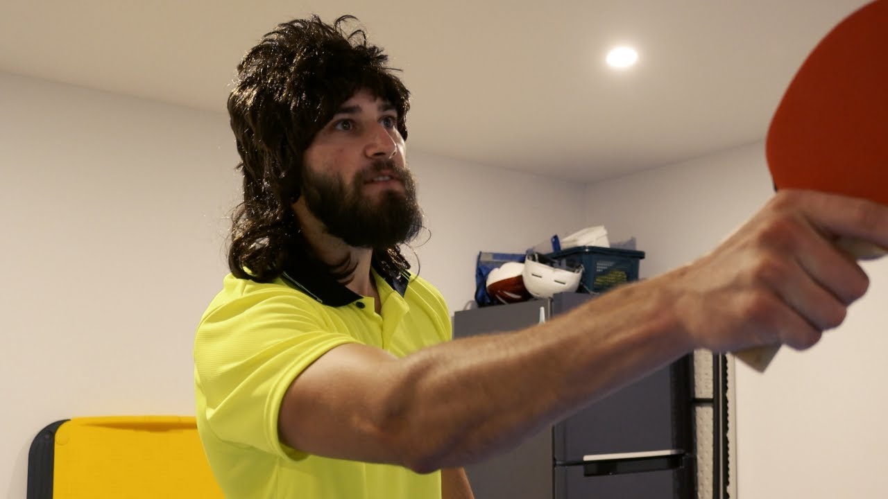 AUSSIE FATHER & SON PLAY PING PONG