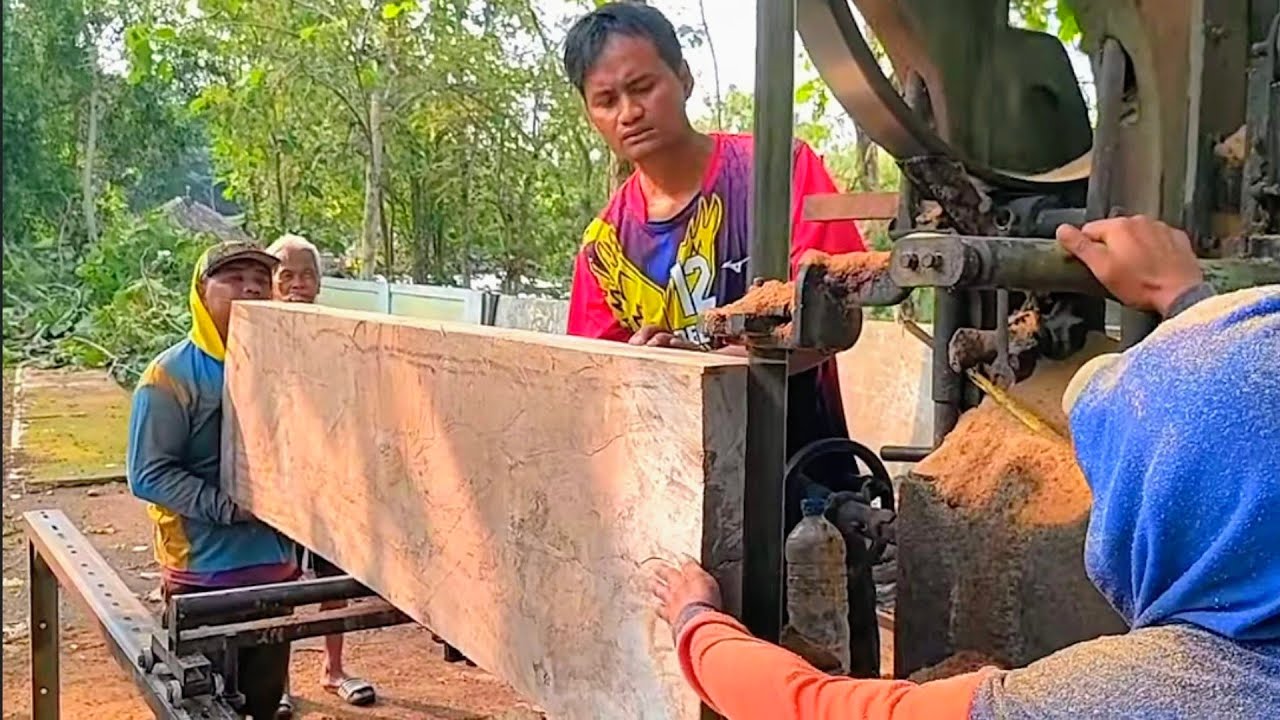 HARUS HATI HATI !! Pembuatan bahan meja