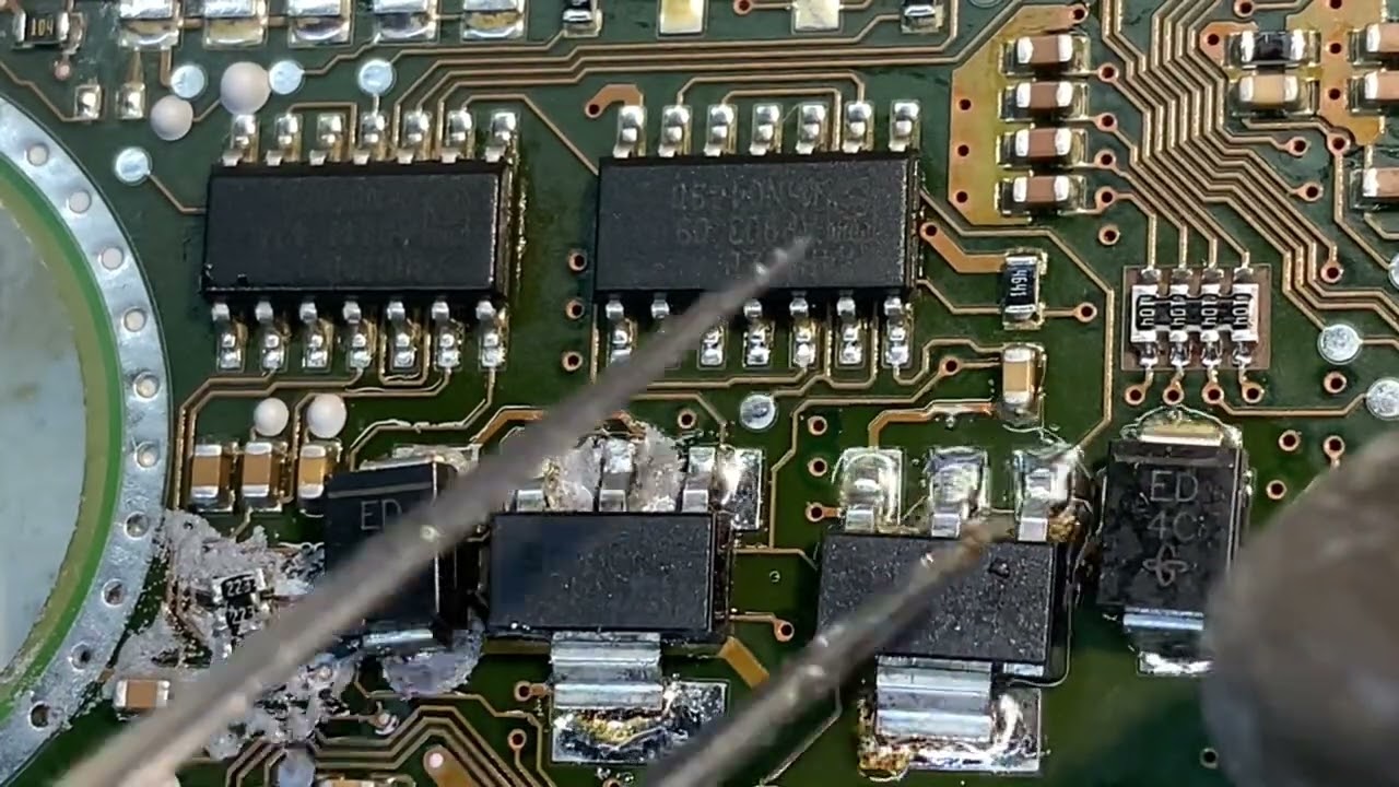 Soldering SMD with solder paste EDC16