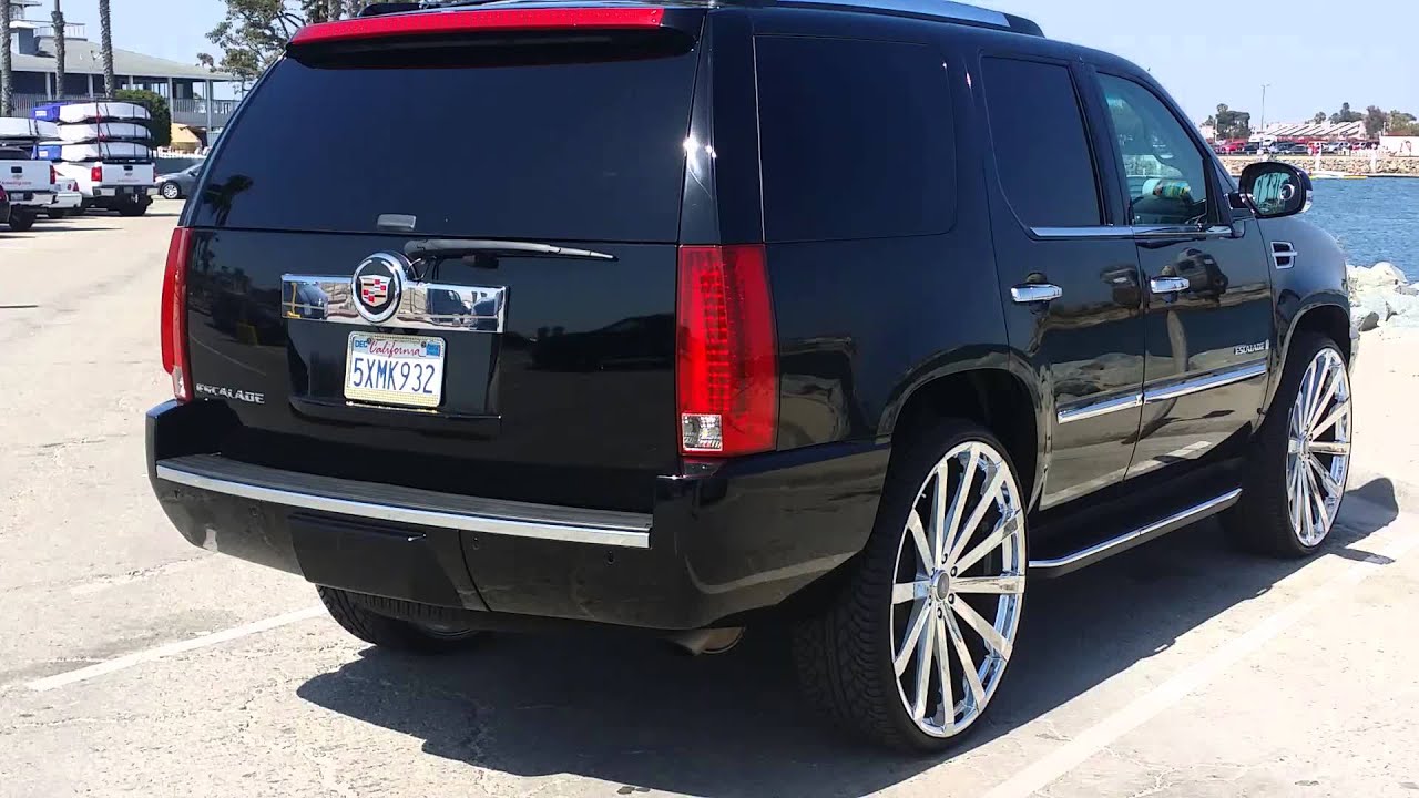 cadillac escalade on 28s