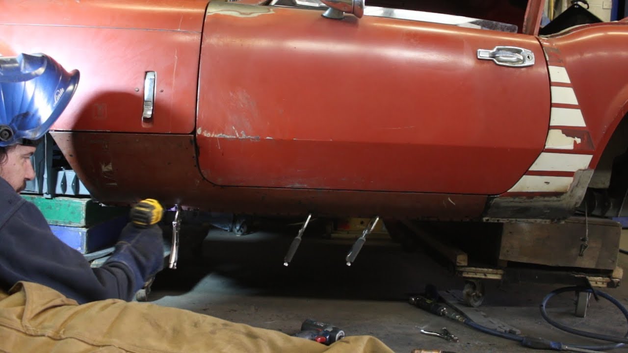 1972 Triumph GT6 Restoration - Part 24 - Sill/door gap issue solved