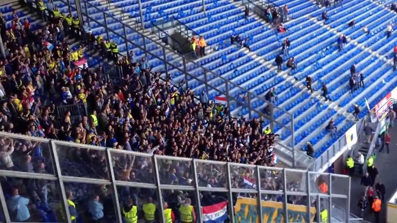 Cambuur fans singing before the game